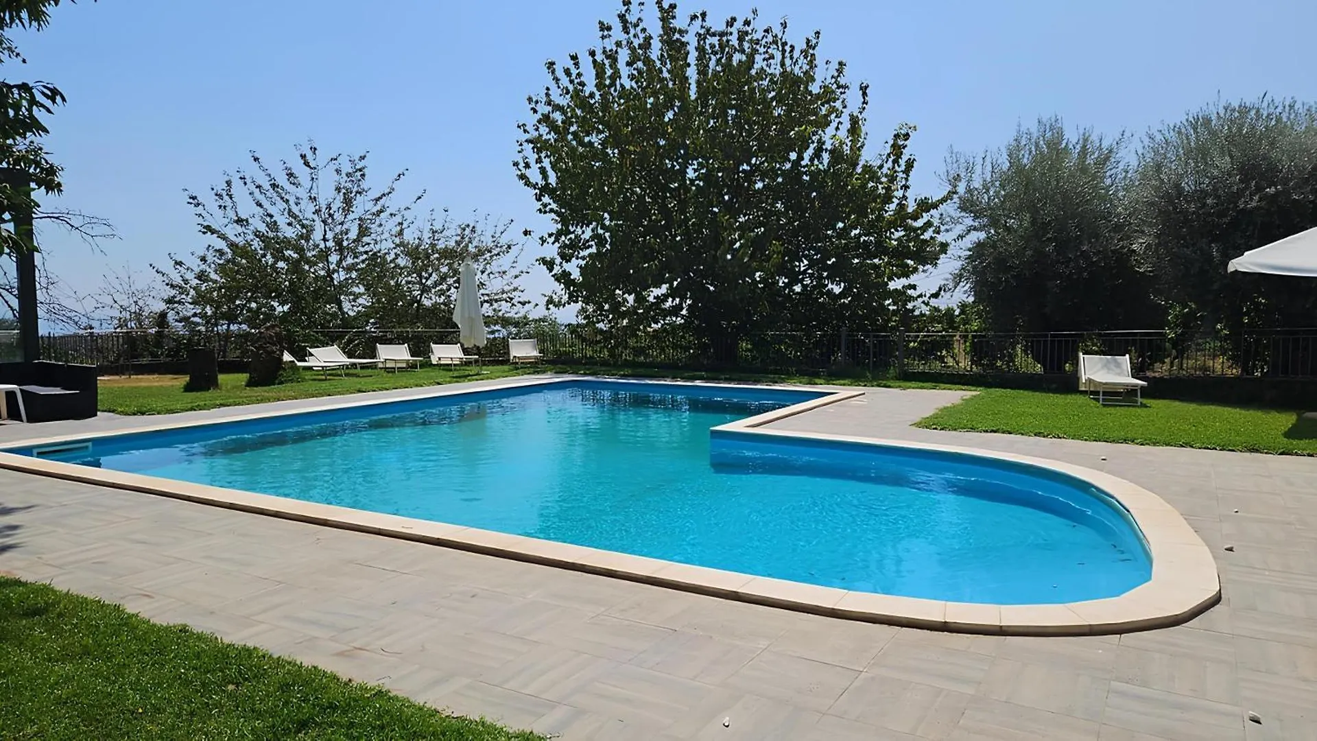 Maison Divaga Fleri